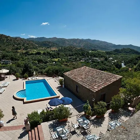 Il Borgo * Motta Camastra
